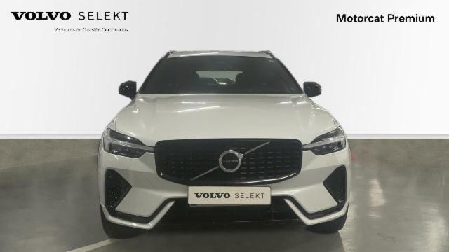 Volvo  XC60 B4 (D) PLUS DARK AUTO