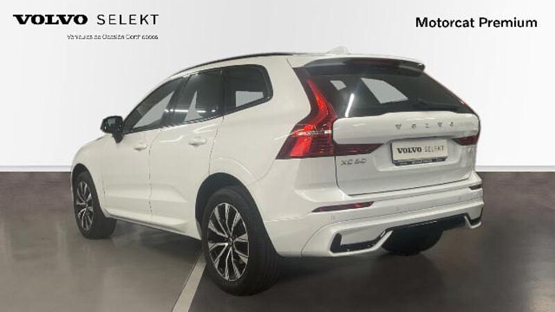 Volvo  XC60 B4 (D) PLUS DARK AUTO