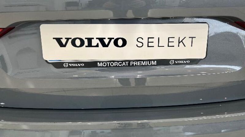 Volvo  XC60 Plus, B4 (diesel), Diésel, Bright